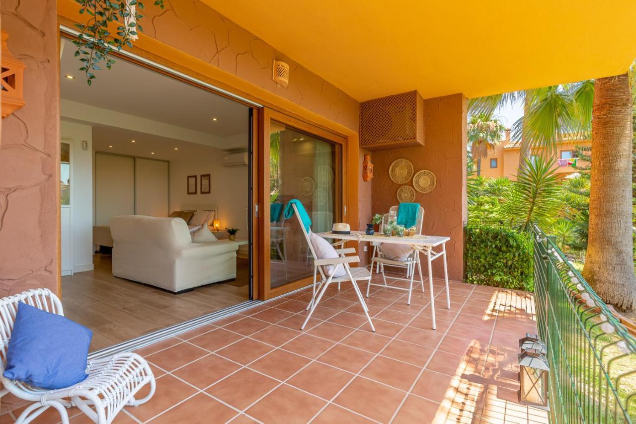 Garden Suite Beach & Relax Sitio de Calahonda Exteriör bild