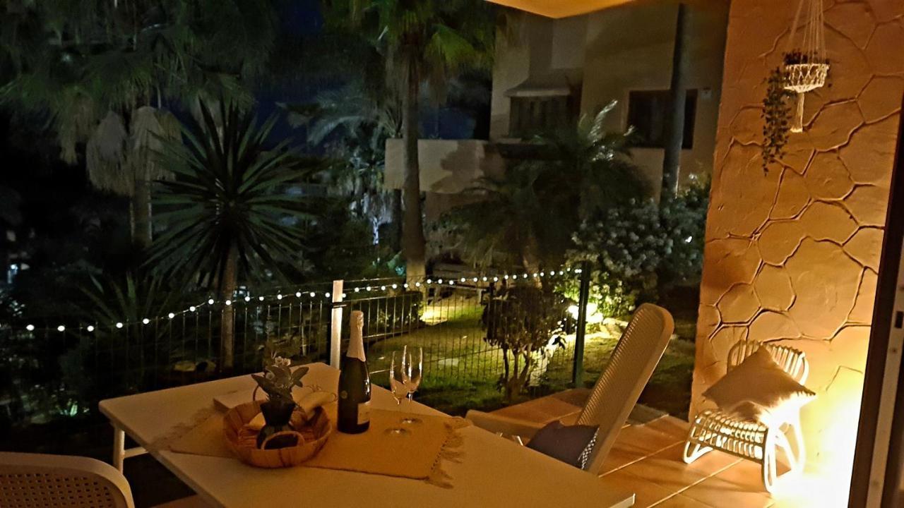 Garden Suite Beach & Relax Sitio de Calahonda Exteriör bild